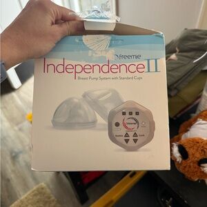 Freemie Independence II Breast Pump System